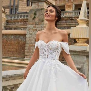 Pronovias Wedding Gown